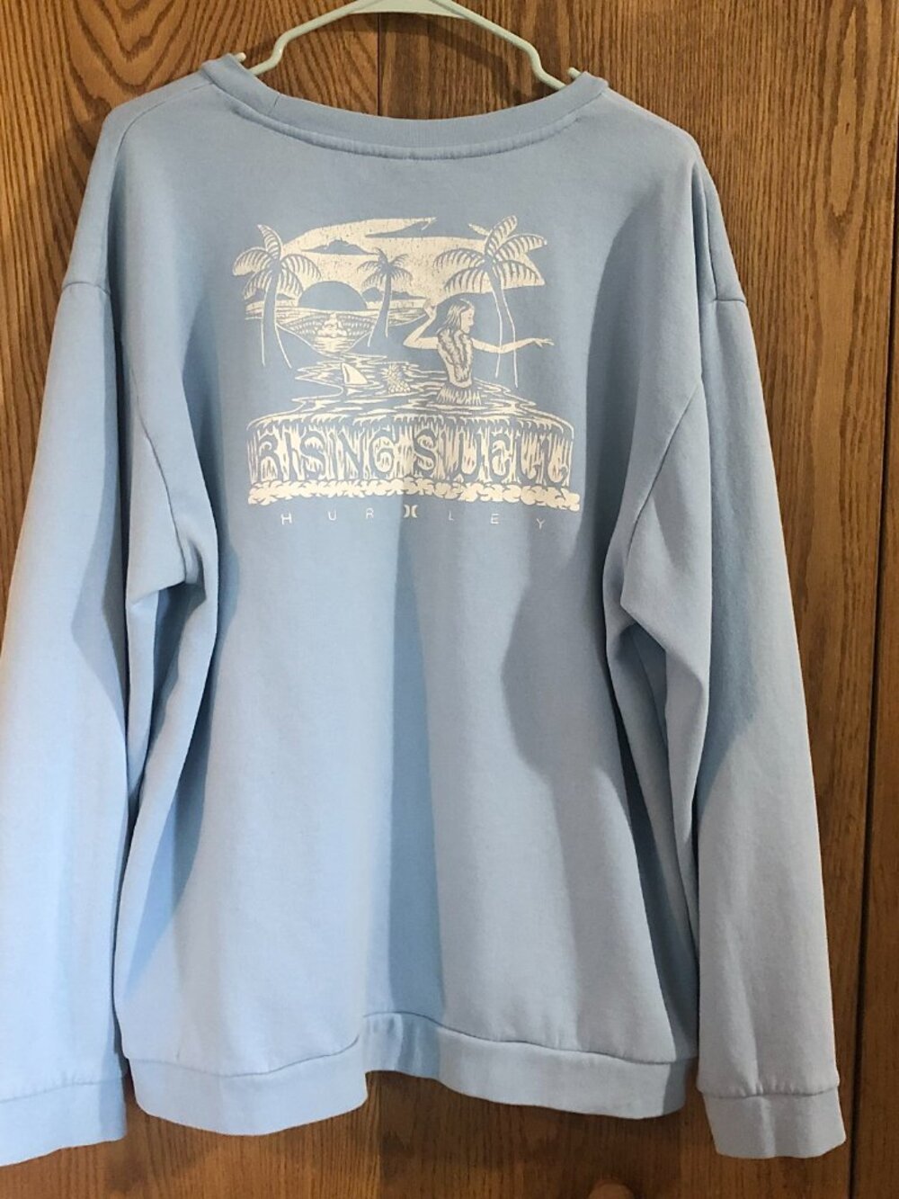 Men's Hurley XL Blue Rising Swell Crewneck Hula Girl Graphic Surf Y2k Style - Picture 2 of 7